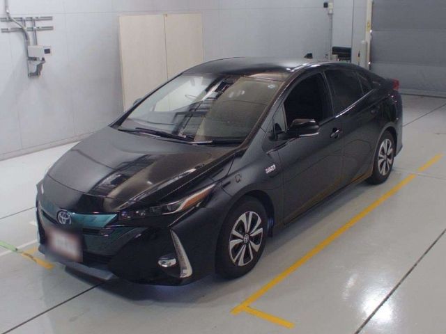 30199 Toyota Prius phv ZVW52 2018 г. (CAA Chubu)